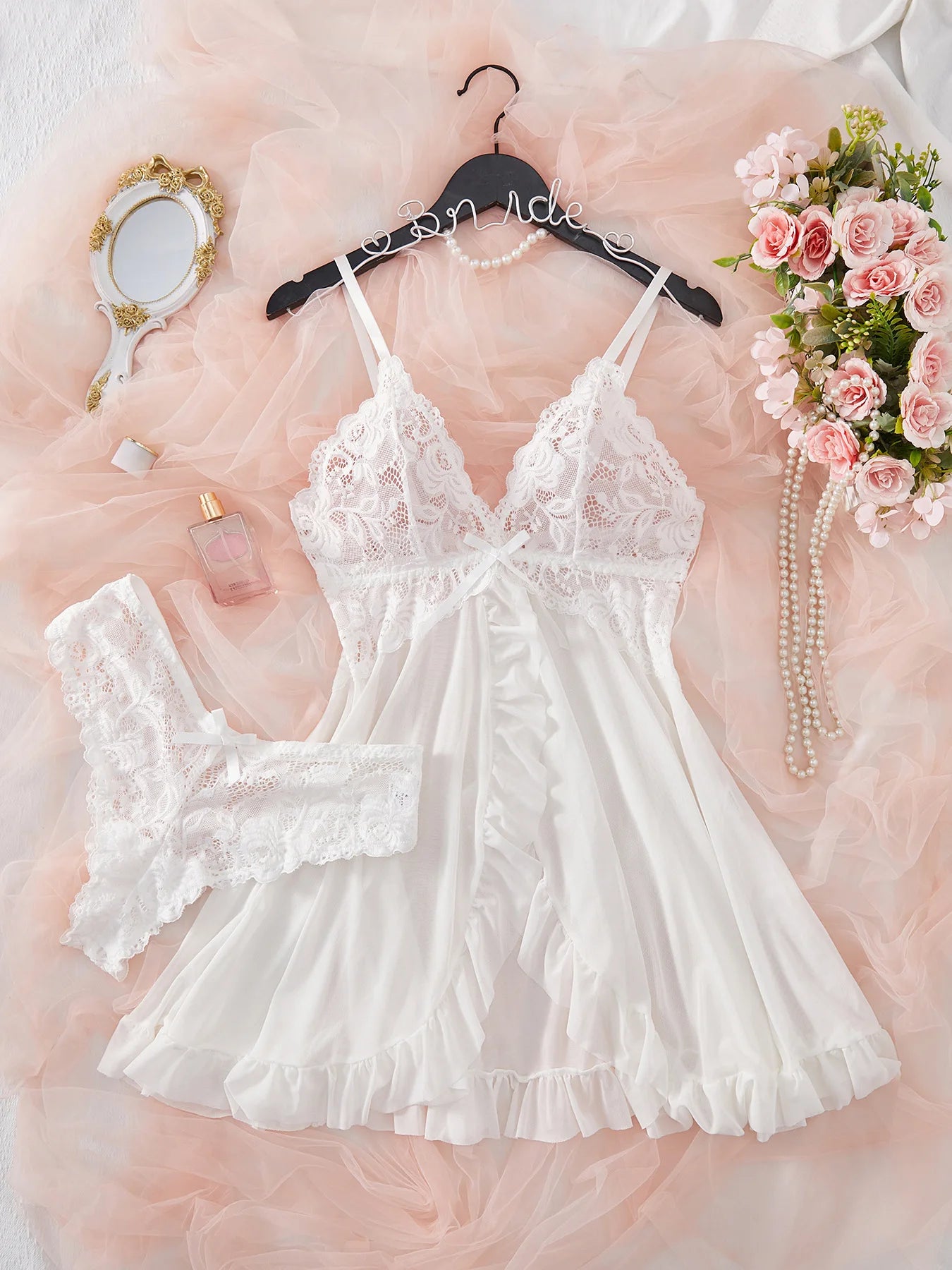 Sexy Lace Lingerie Set for Women, Erotic Bra Nightdress. (Conjunto de lencería de encaje sexy para mujer, camisón con sujetador erótico).