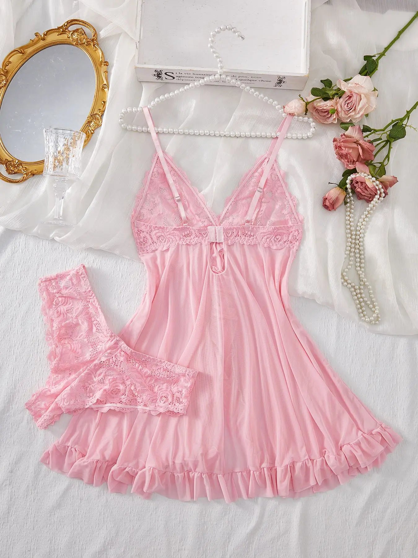 Sexy Lace Lingerie Set for Women, Erotic Bra Nightdress. (Conjunto de lencería de encaje sexy para mujer, camisón con sujetador erótico).