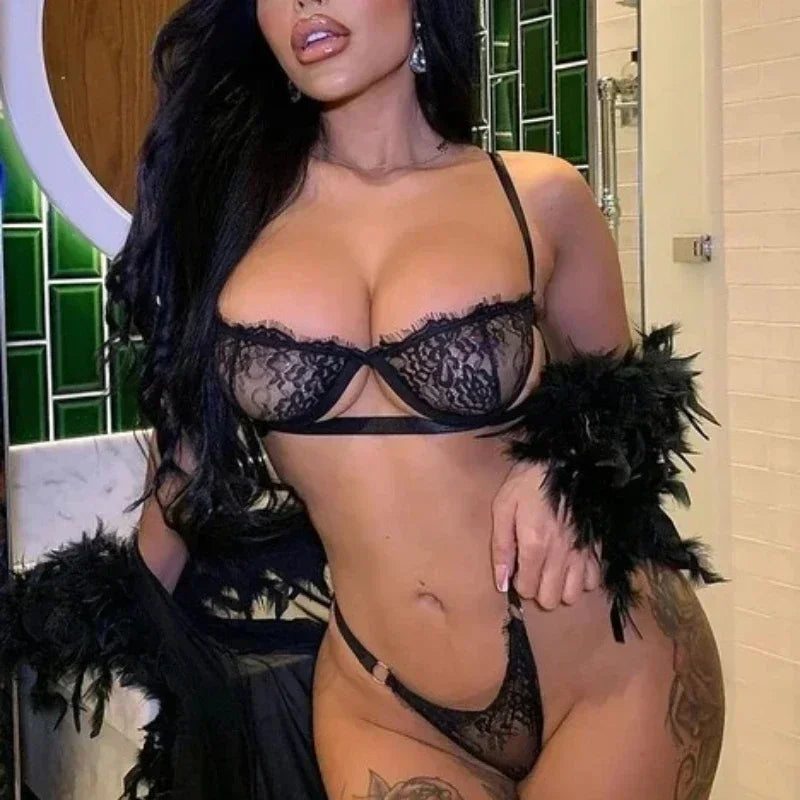 Sexy Transparent Lace Bra Women Lingerie Set Crotch Underwear Lingerie. (Conjunto de lencería sexy con sujetador de encaje transparente para mujer, ropa interior de entrepierna).